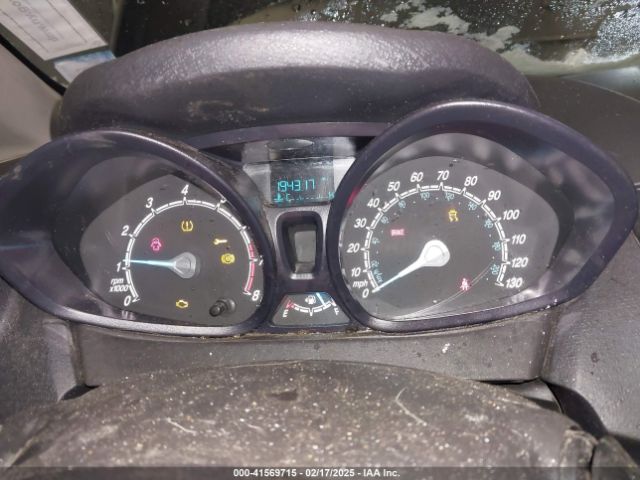 3FADP4AJ2FM215824 Ford FIESTA S