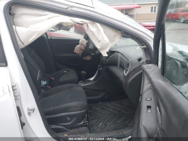 3GNCJNSB9JL283743 Chevrolet TRAX LS