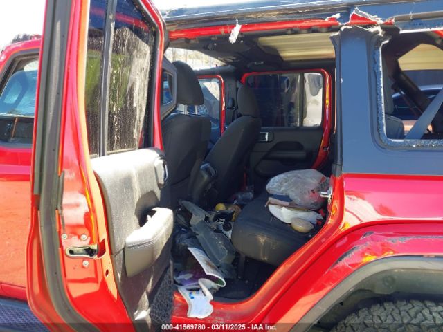 1C4HJXEG9JW175635 Jeep Wrangler Unlimited Sahara 4x4