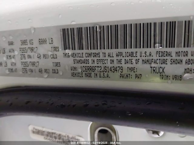 1C6RR6FT2JS143479 RAM 1500 Tradesman  4x2 6'4 Box