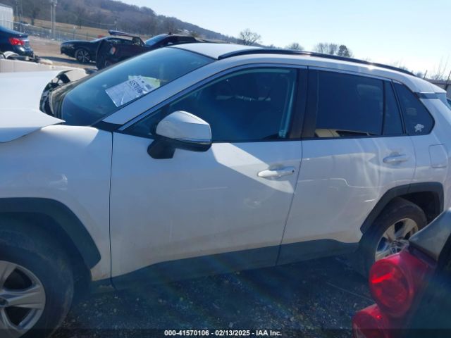 2T3W1RFV9LC047592 Toyota Rav4 Xle