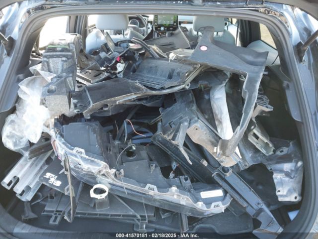 JTND4MBEXM3132818 Toyota COROLLA SE