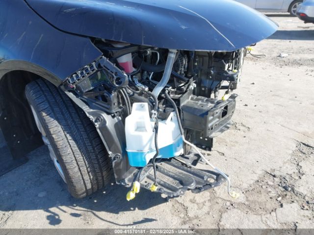 JTND4MBEXM3132818 Toyota COROLLA SE