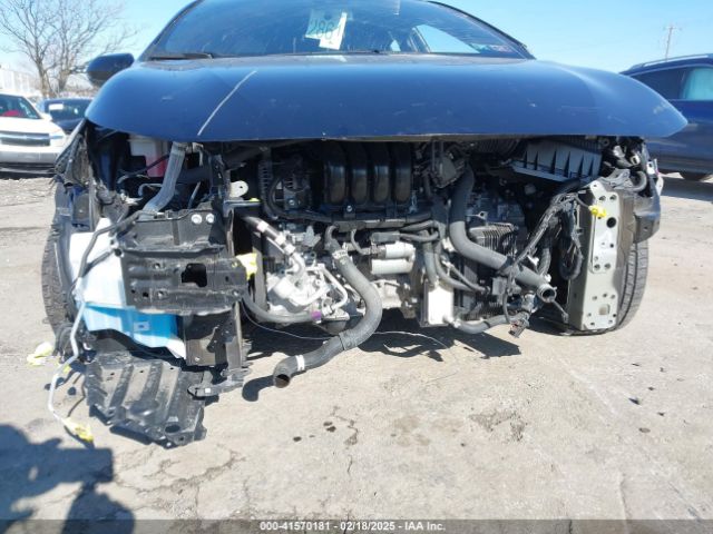 JTND4MBEXM3132818 Toyota COROLLA SE