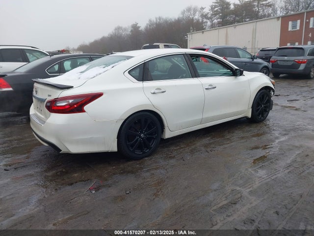 1N4AL3APXHC264271 Nissan Altima 2.5 Sr