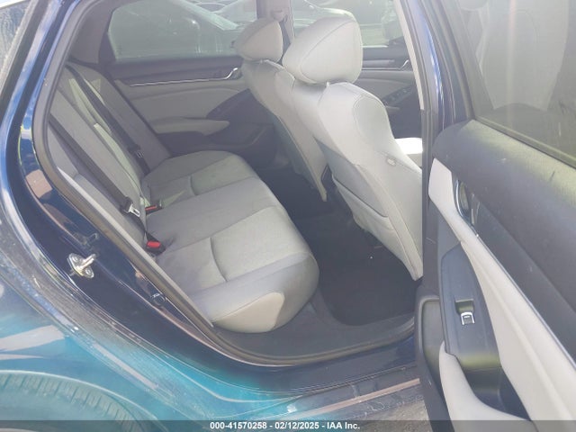1HGCV1F17JA041923 Honda ACCORD LX