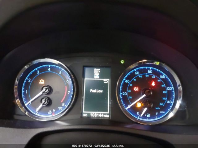 2T1BURHE2HC913765 Toyota COROLLA SE