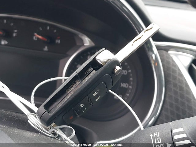 1G1ZE5ST4HF101105 Chevrolet MALIBU 1LT
