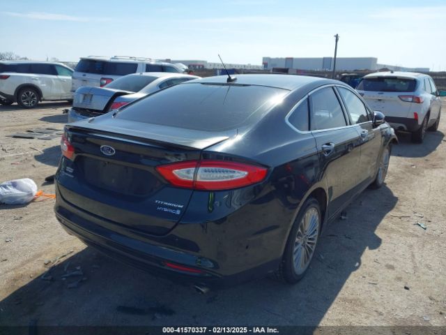 3FA6P0RU9ER111834 Ford Fusion Hybrid Titanium