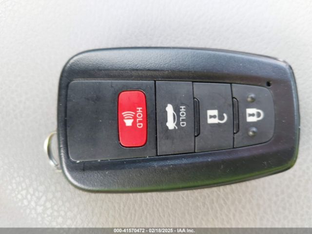 4T1H31AK5RU629030 Toyota Camry Hybrid Le