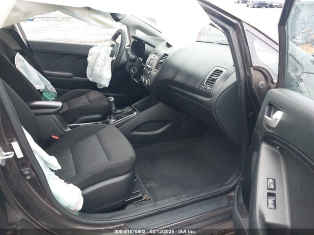 KIA FORTE LX 2017 3KPFK4A71HE049539 Image 5
