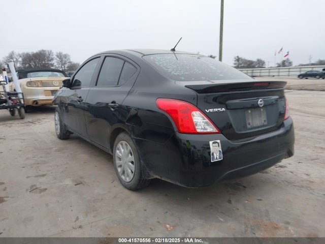 3N1CN7AP6JL827849 Nissan Versa 1.6 S+