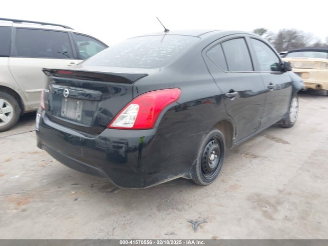 3N1CN7AP6JL827849 Nissan Versa 1.6 S+