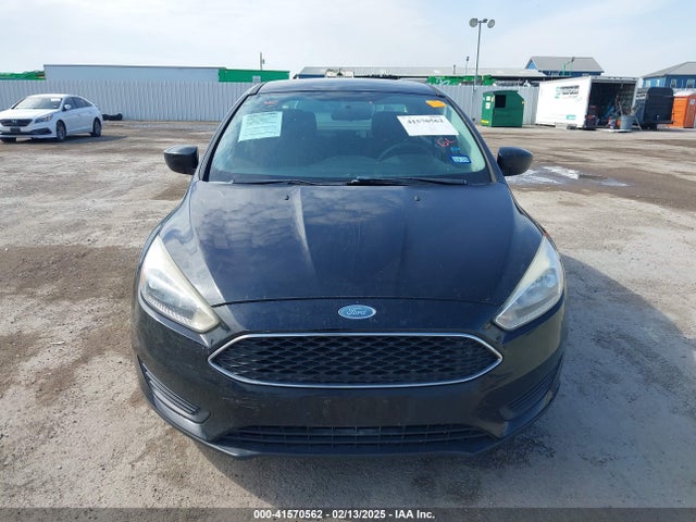 Ford FOCUS SE 2018 1FADP3FE7JL302490 Image 12