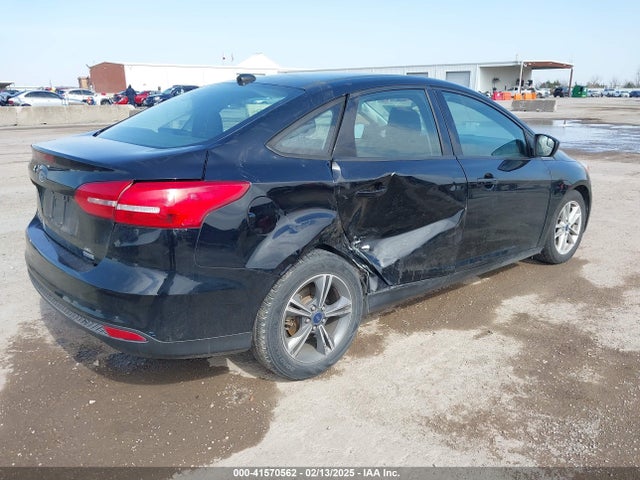 Ford FOCUS SE 2018 1FADP3FE7JL302490 Image 4