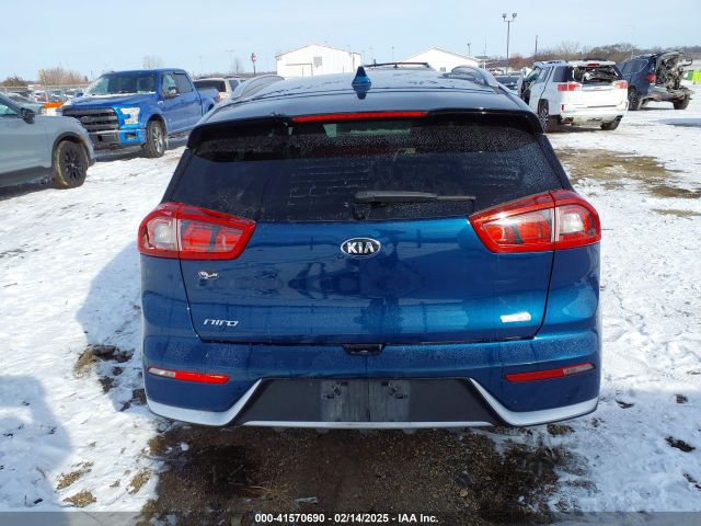 KNDCB3LC3J5210563 KIA NIRO LX