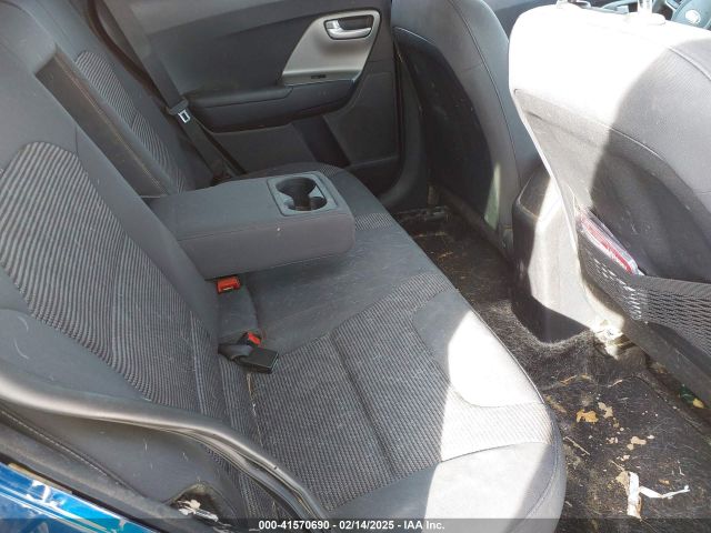 KNDCB3LC3J5210563 KIA NIRO LX