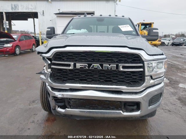 3C6UR5CJ2RG315276 RAM 2500 Tradesman  4x4 6'4 Box