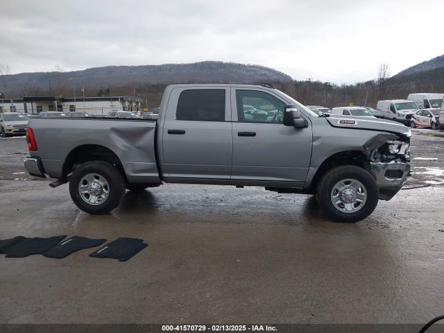 3C6UR5CJ2RG315276 RAM 2500 Tradesman  4x4 6'4 Box