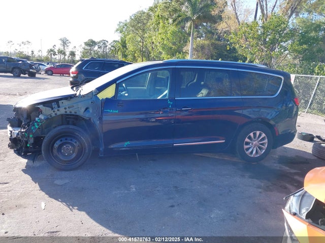 Chrysler Pacifica Touring L 2019 2C4RC1BG9KR539434 Image 15