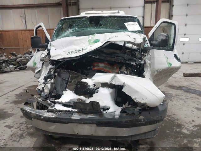 1GAZGPFP4K1337955 Chevrolet Express 3500 Lt