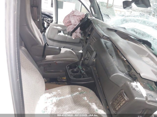 1GAZGPFP4K1337955 Chevrolet Express 3500 Lt