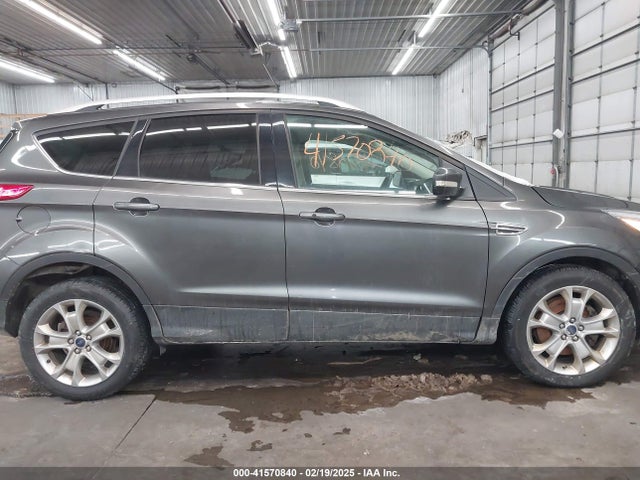 1FMCU9J9XFUB94911 Ford Escape Titanium