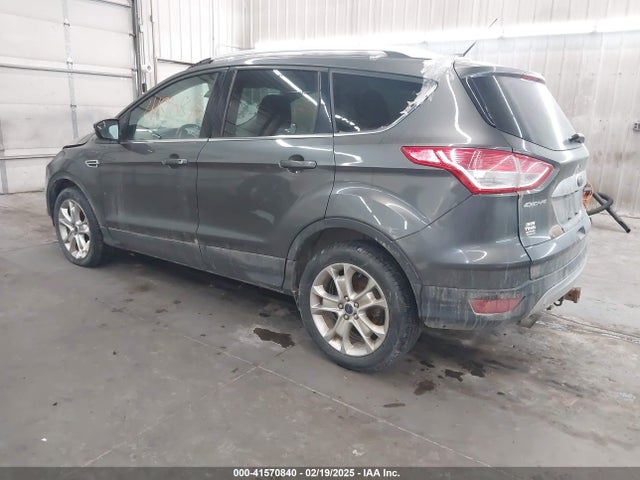1FMCU9J9XFUB94911 Ford Escape Titanium