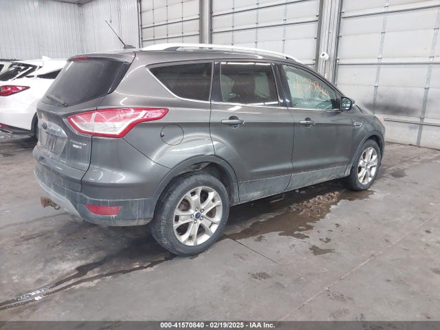 1FMCU9J9XFUB94911 Ford Escape Titanium