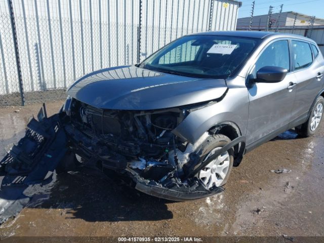 JN1BJ1CV5LW543965 Nissan Rogue Sport S Fwd Xtronic Cvt