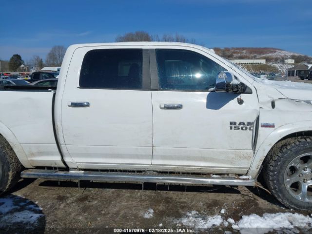 1C6RR7VT2JS180586 RAM 1500 Laramie  4x4 6'4 Box