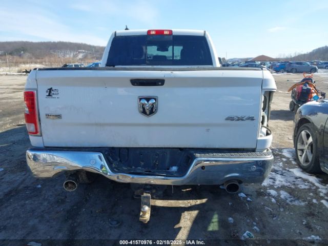 1C6RR7VT2JS180586 RAM 1500 Laramie  4x4 6'4 Box