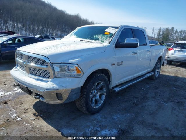 1C6RR7VT2JS180586 RAM 1500 Laramie  4x4 6'4 Box