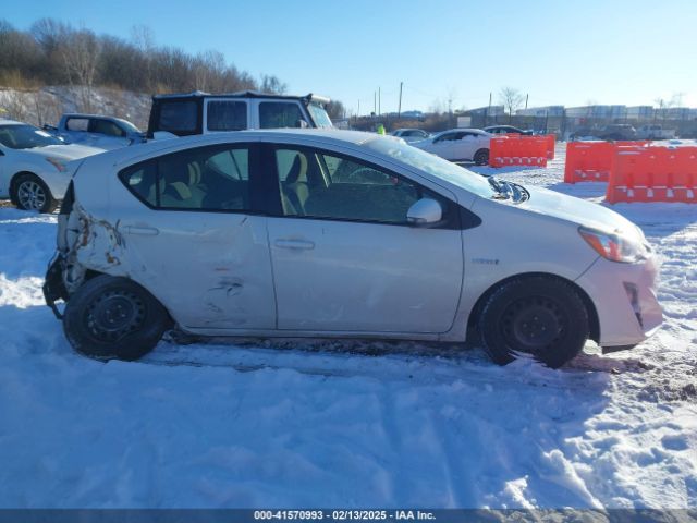JTDKDTB39G1134242 Toyota Prius C Two
