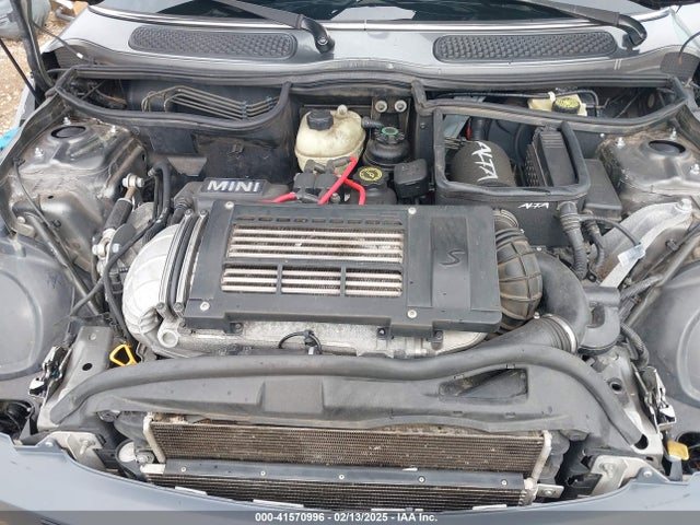 2006 MINI COOPER S WMWRH33596TF87041 Photo 9