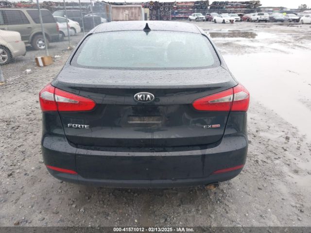 KNAFZ4A86G5569957 KIA FORTE EX