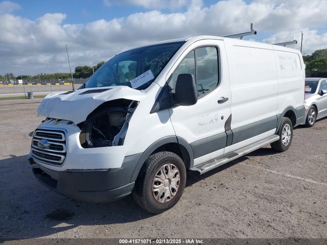 1FTNR1ZM5FKA66094 Ford Transit