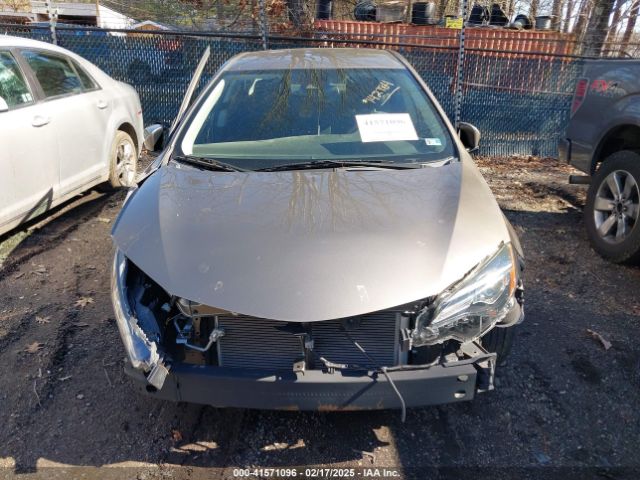 2T1BURHE2KC186389 Toyota COROLLA LE
