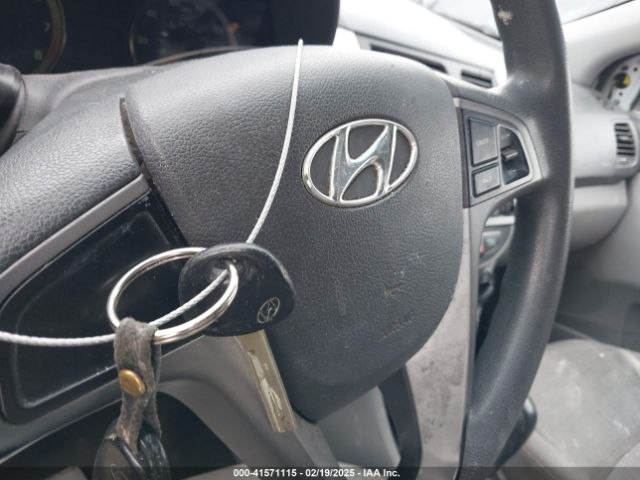 KMHCT5AE4HU322734 Hyundai ACCENT SE