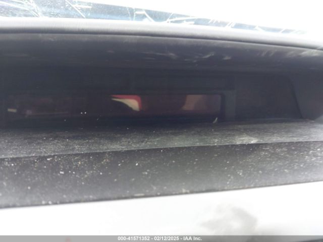 JTDZN3EU2E3291175 Toyota PRIUS V