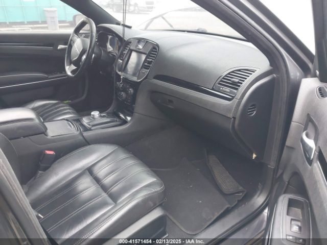 2C3CCABG8KH601034 Chrysler 300 300s