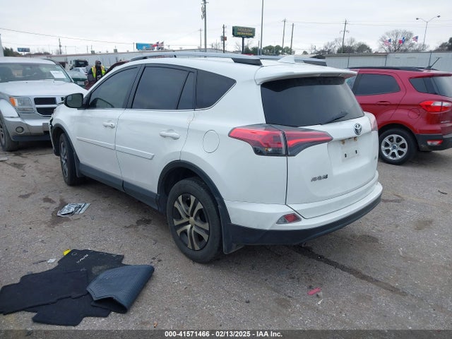 JTMZFREV1HJ103223 Toyota RAV4 LE