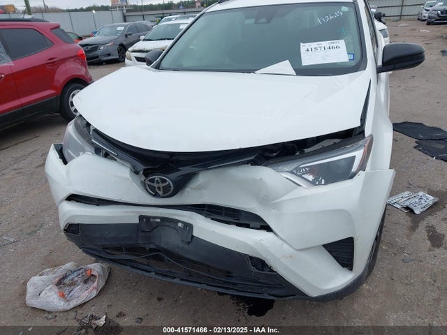 JTMZFREV1HJ103223 Toyota RAV4 LE