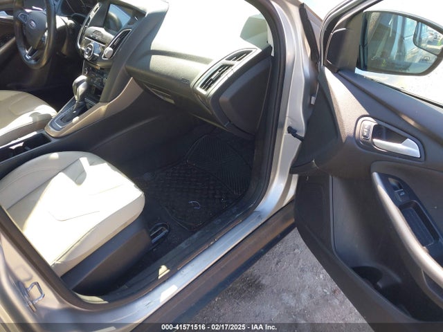 Ford Focus Titanium 2017 1FADP3N2XHL291485 Image 5