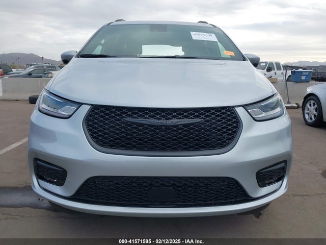 Chrysler Pacifica Touring L 2023 2C4RC1BG3PR564630 Image 12