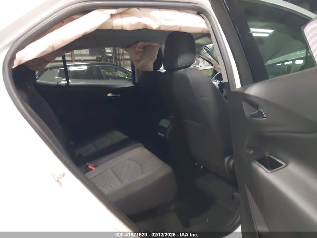 3GNAXJEV9JL410690 Chevrolet EQUINOX LT