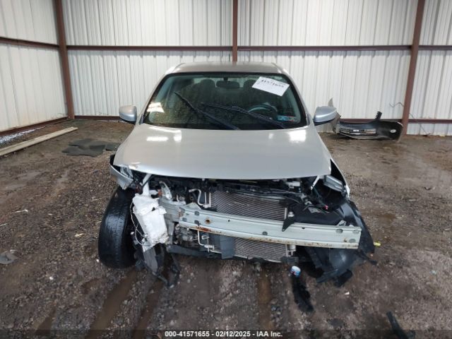 3N1CN7AP3KL880199 Nissan Versa 1.6 Sv