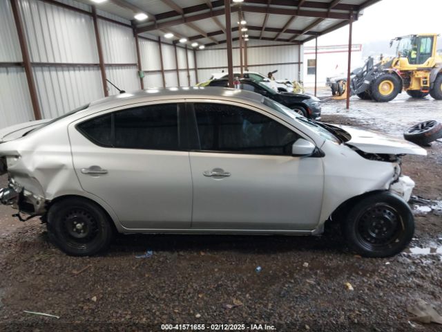 3N1CN7AP3KL880199 Nissan Versa 1.6 Sv