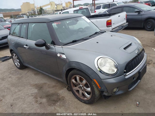 2010 MINI COOPER S CLUBMAN WMWMM3C53ATZ33080 Photo 0