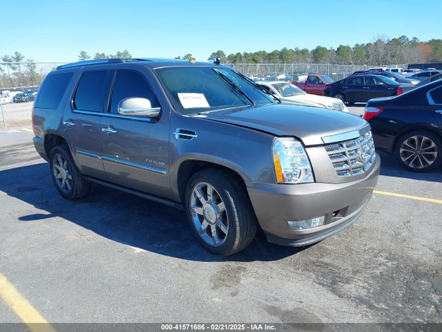 2011 CADILLAC ESCALADE 1GYS4CEF2BR138269 Photo 0